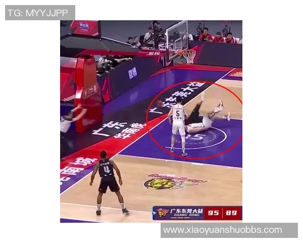 广州篮球队战术变革引发热议球迷与专家共同探讨未来发展方向